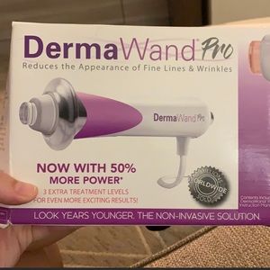 DERMA WAND PRO! $200 BNIB